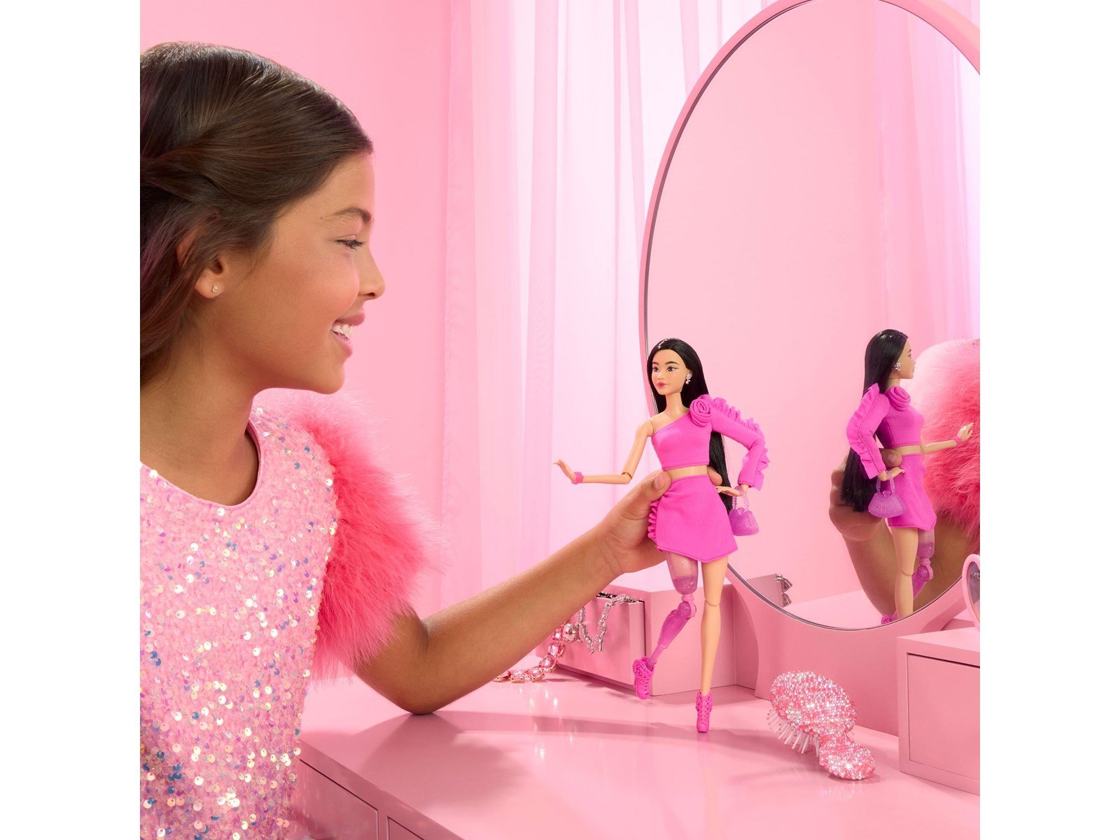 Barbie Deluxe Style Rose Asian Barbie Deluxe Style Rose Asian